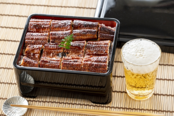 【スタミナ満点♪】食べ応え抜群！食欲そそる≪ホテル特製うな重弁当＆ビールで一杯≫〇1泊2食付き